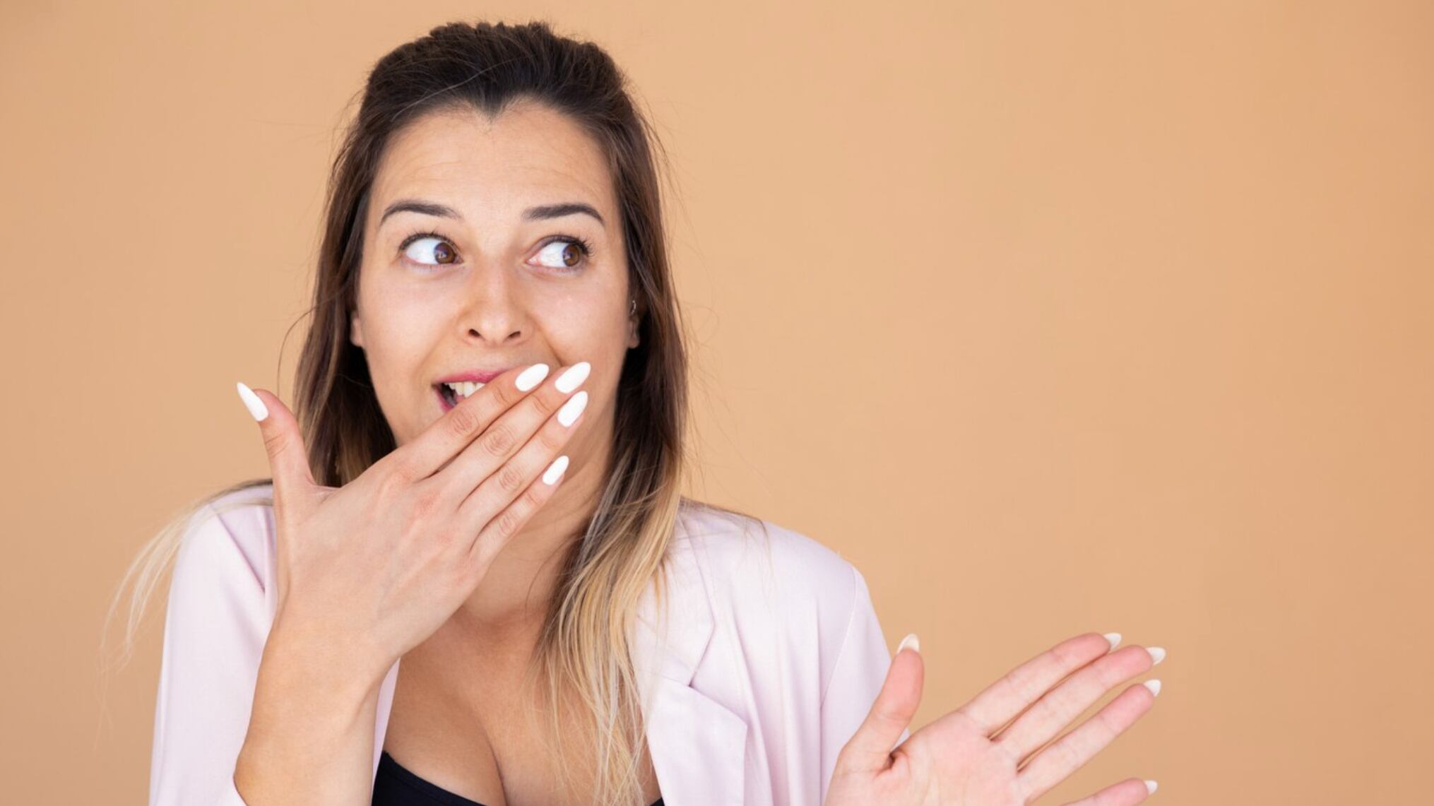 Los químicos debilitan las uñas