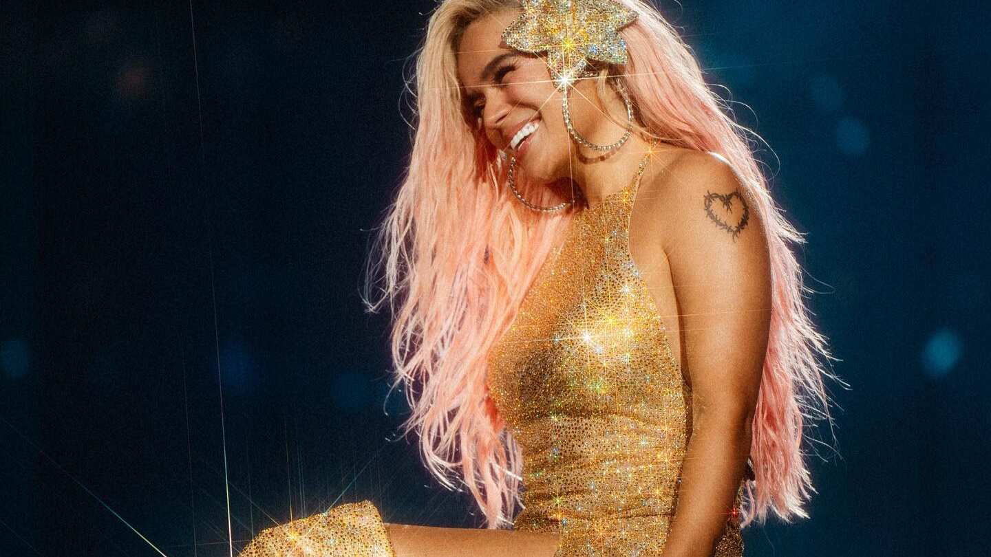 Karol G subió al escenario a Amaia Montero y presentará en vivo el concierto por YouTube del Estadio Santiago Bernabéu de este 23 de julio