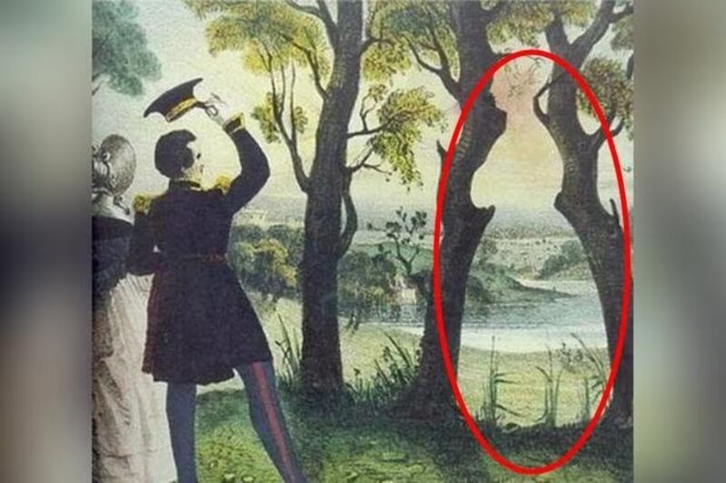 Aquí está la silueta de la mujer.