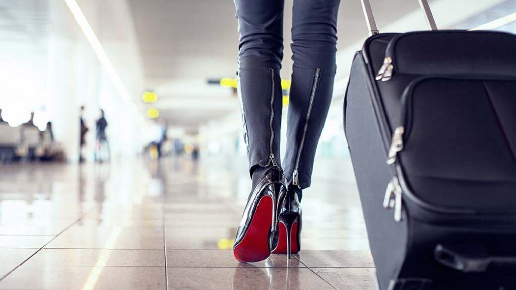 Los empresarios inmigrantes que deseen abrirse camino deben tomar en cuenta varias consideraciones.