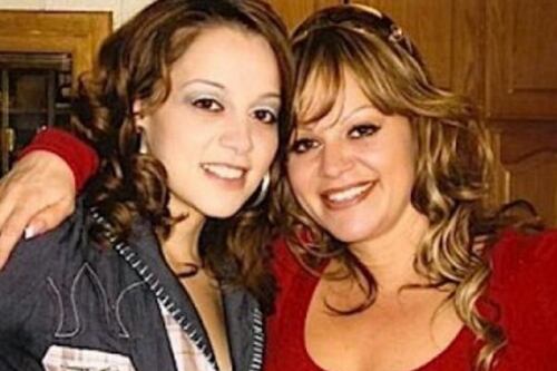 Rosie Rivera se lanza como cantante: así suena su primer sencillo