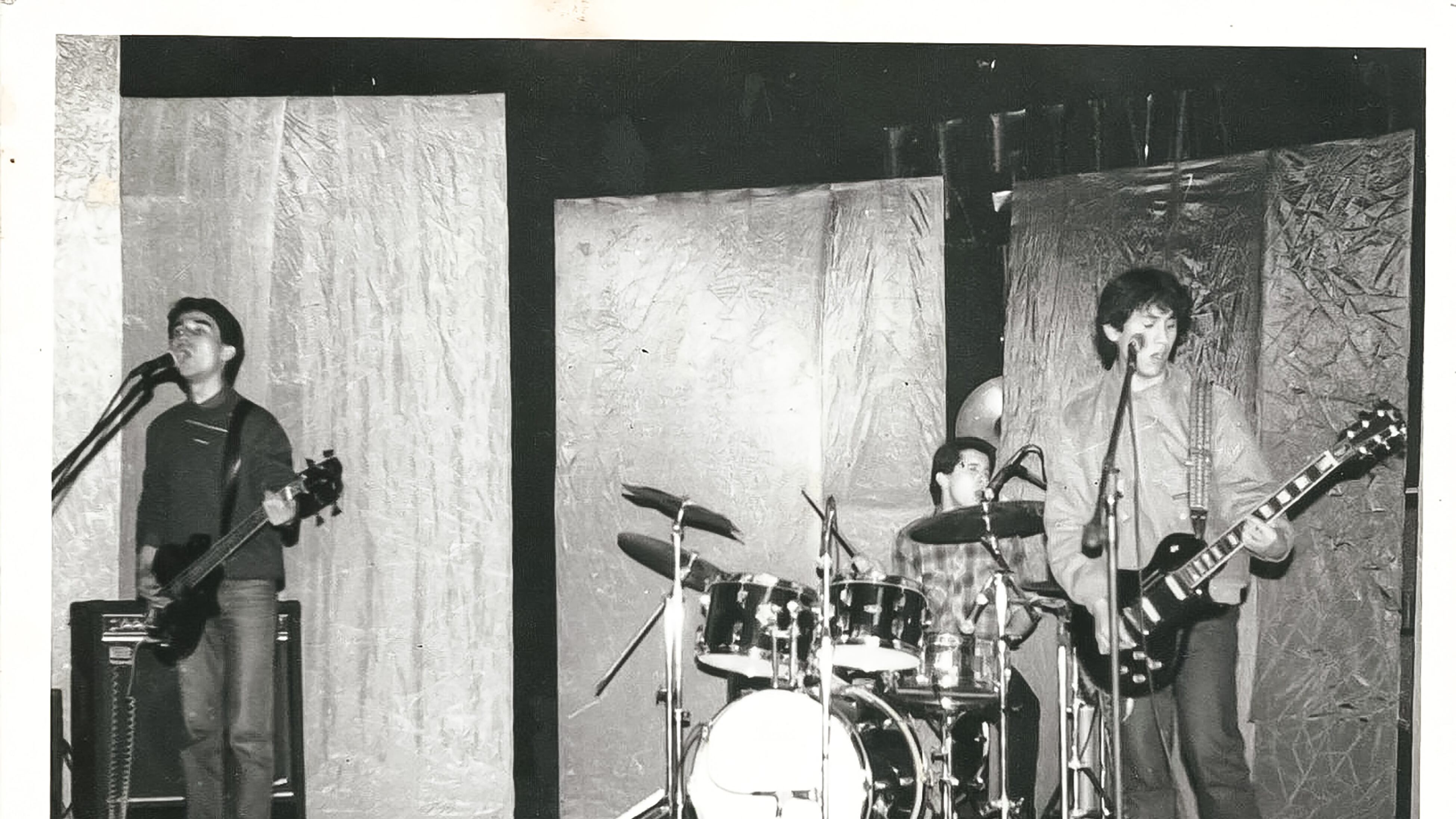 “Ya viene la fuerza. Los Prisioneros 1980-1986"