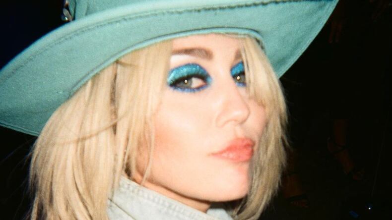 Miley Cyrus ha expresado sus sentimientos, por medio de la música.