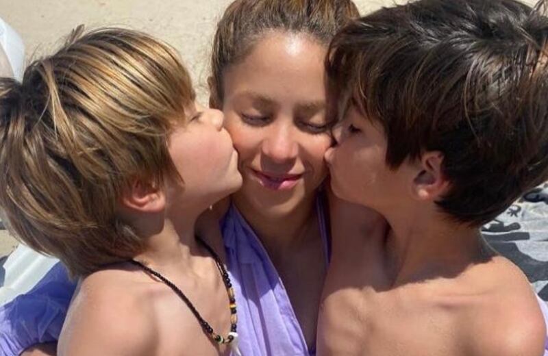 Shakira y sus hijos Milán y Sasha