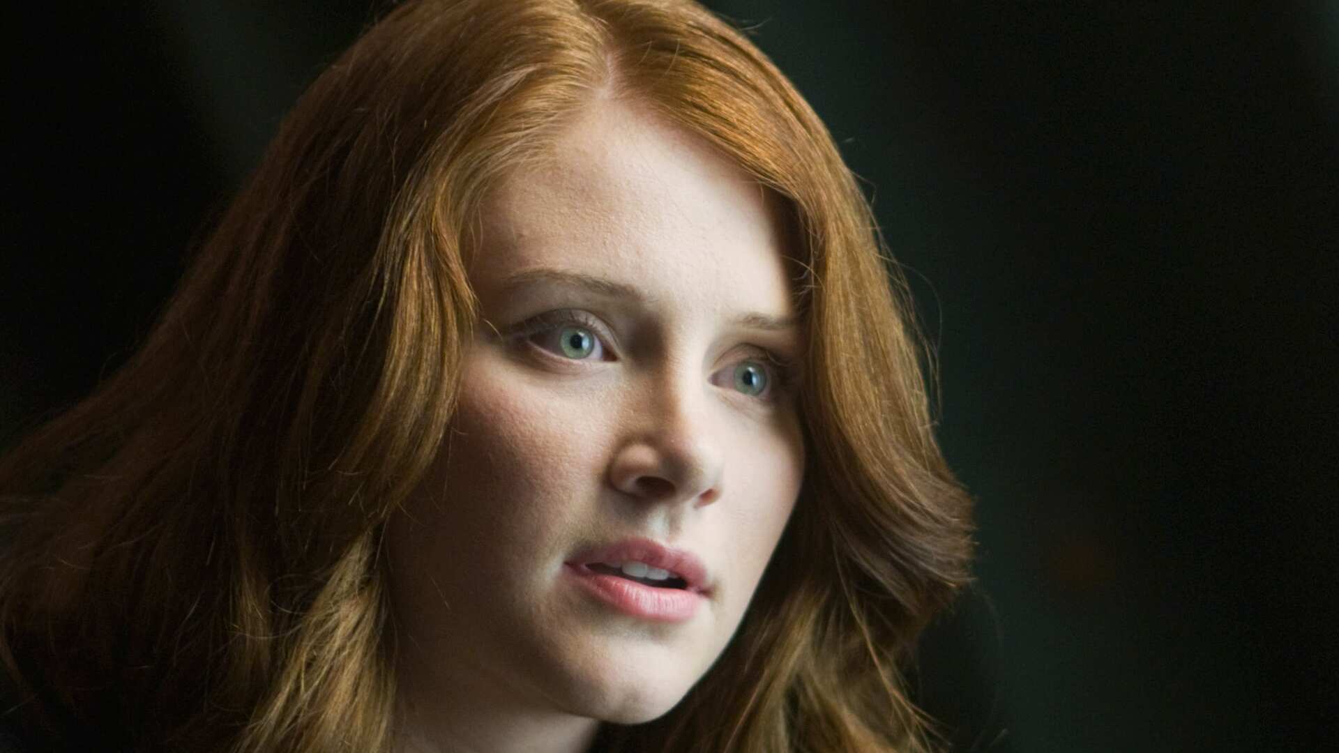 Actriz Bryce Dallas Howard repudia la desigualdad.