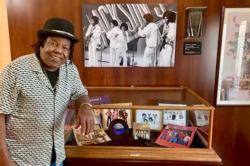 ¿Cómo era la relación de Michael Jackson con su hermano Tito?