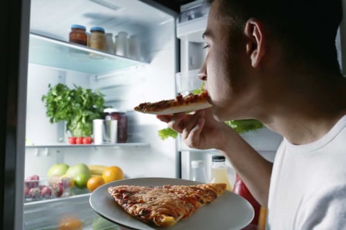 Expertos señalan que hay que reducir la velocidad al comer: ¿cuánto tiempo es necesario para comer?