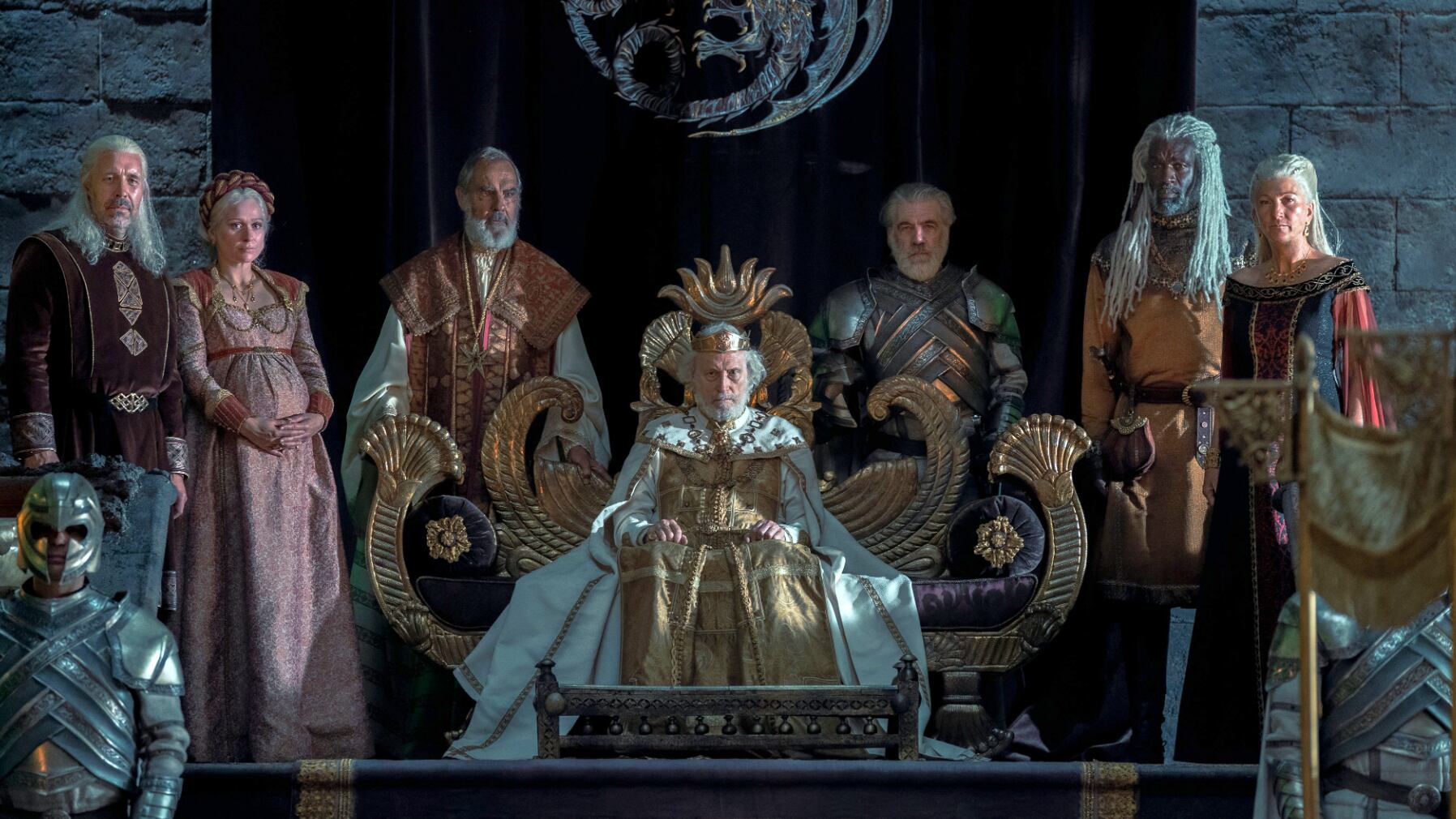 Fontes próximas disseram a vários meios de comunicação, incluindo o site EW, que Sapochnik estava exausto depois de anos trabalhando na franquia Game of Thrones e que continuará fazendo parte de 'A Casa do Dragão' como produtor executivo.