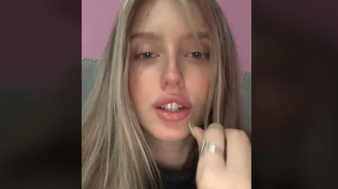 Danu tiene dos años que no sale a citas porque quienes la han invitado no cumplen con sus requisitos