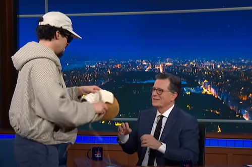 Bad Bunny confuses Stephen Colbert: “You look like El Chavo del Ocho”