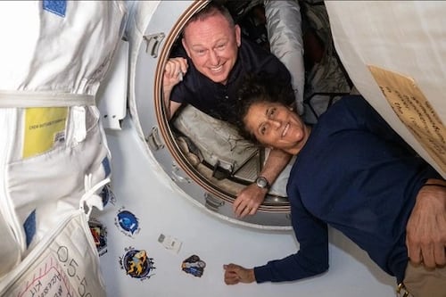 Quiénes son Sunita Williams y Butch Wilmore: los astronautas varados en la ISS por 9 meses que ya tienen fecha de retorno