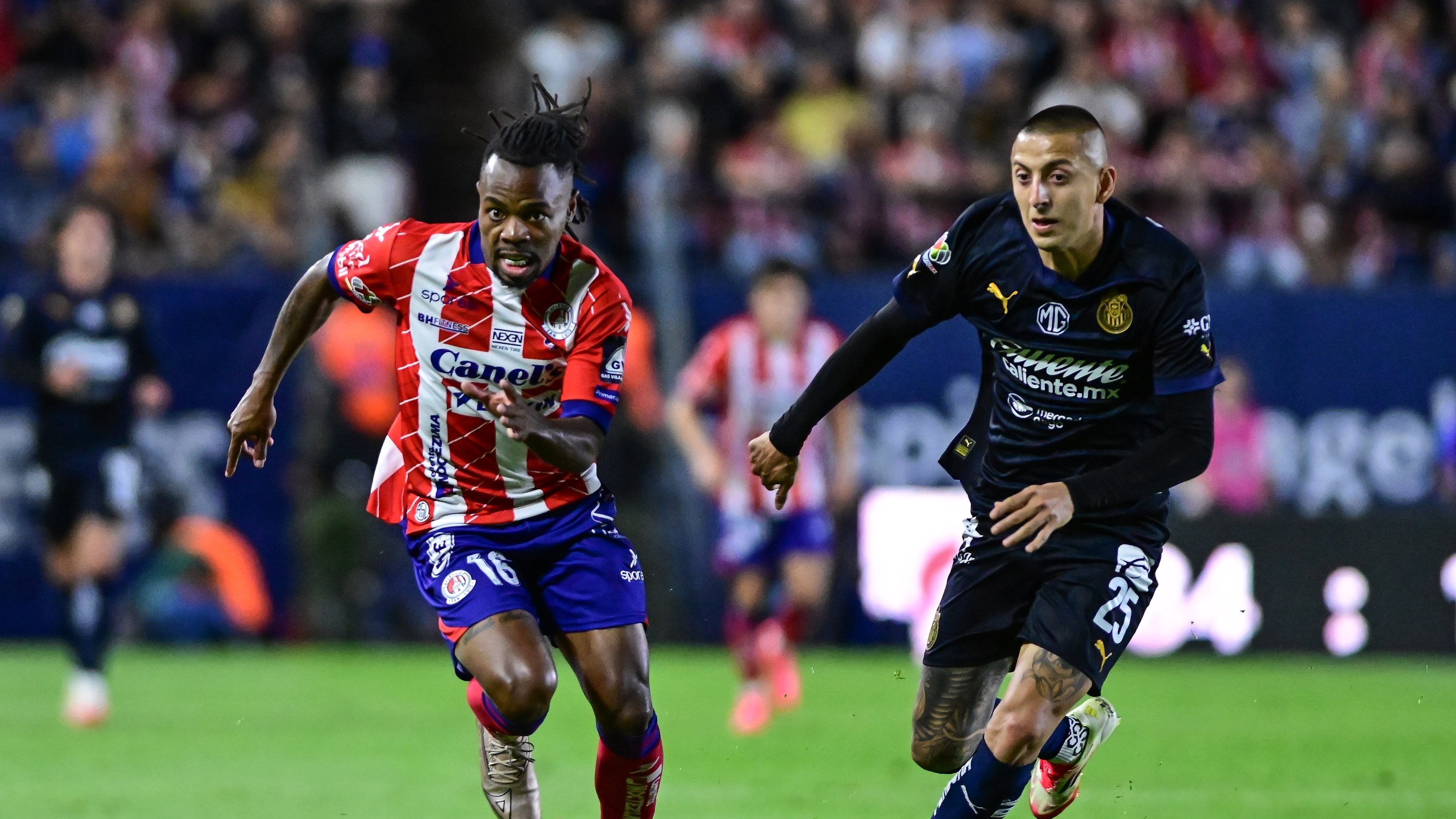 Atletico de San Luis v Guadalajara