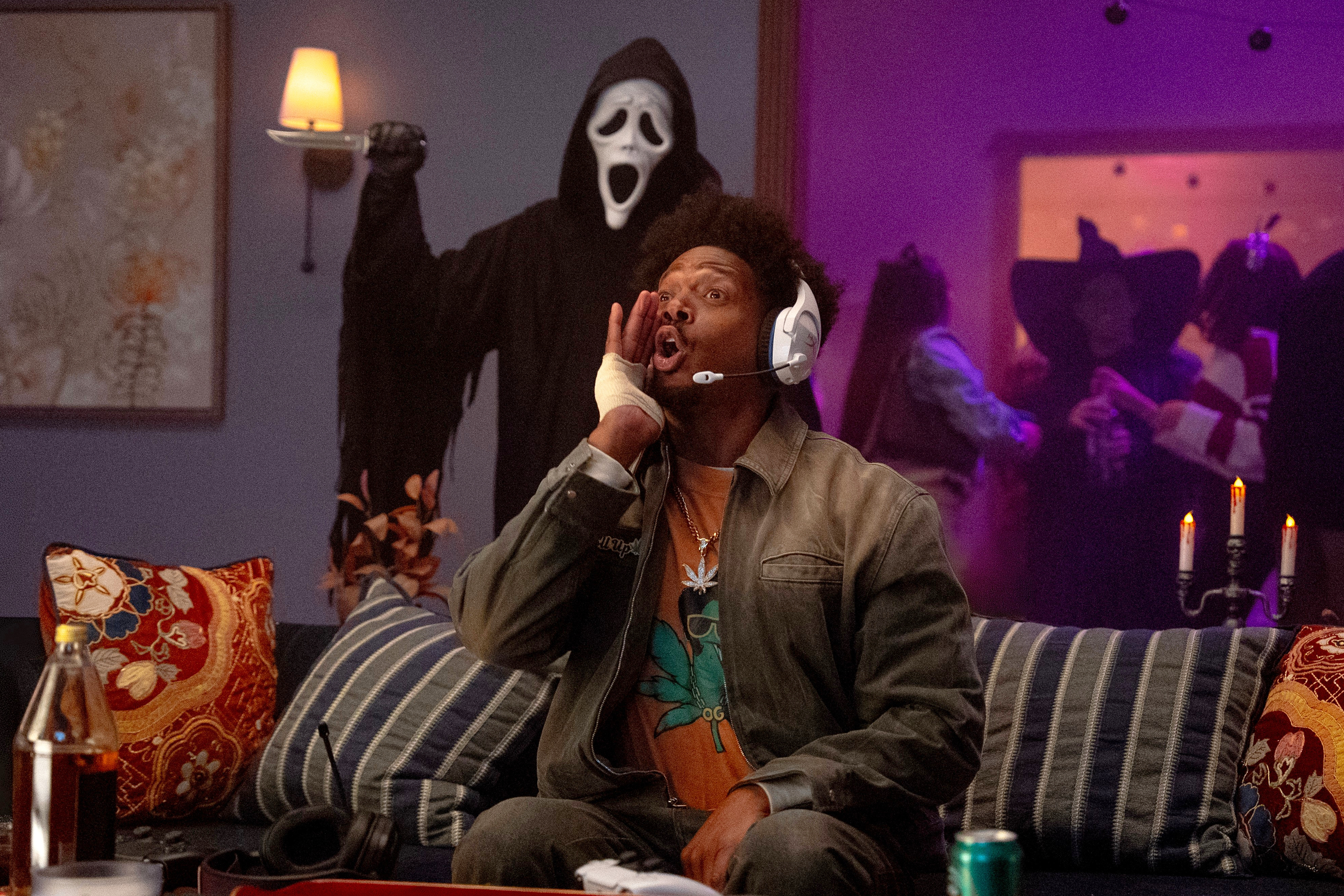 Esta imagen distribuida por Paramount Pictures muestra a Marlon Wayans en una escena de "Scary Movie"