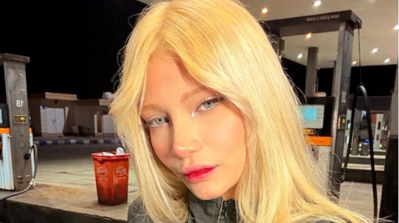 Reconocida influencer de 19 años fue asesinada a balazos durante una protesta contra régimen de Irán