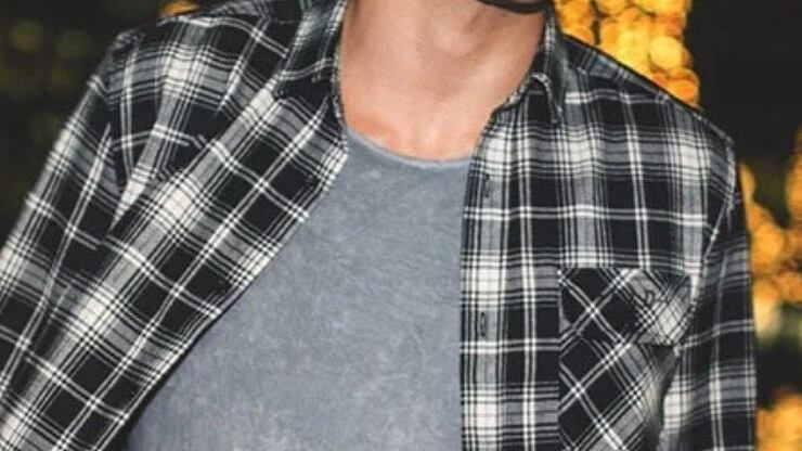 Las personas con ropa oscura atraen tanto a los mosquitos como las que toman cerveza.