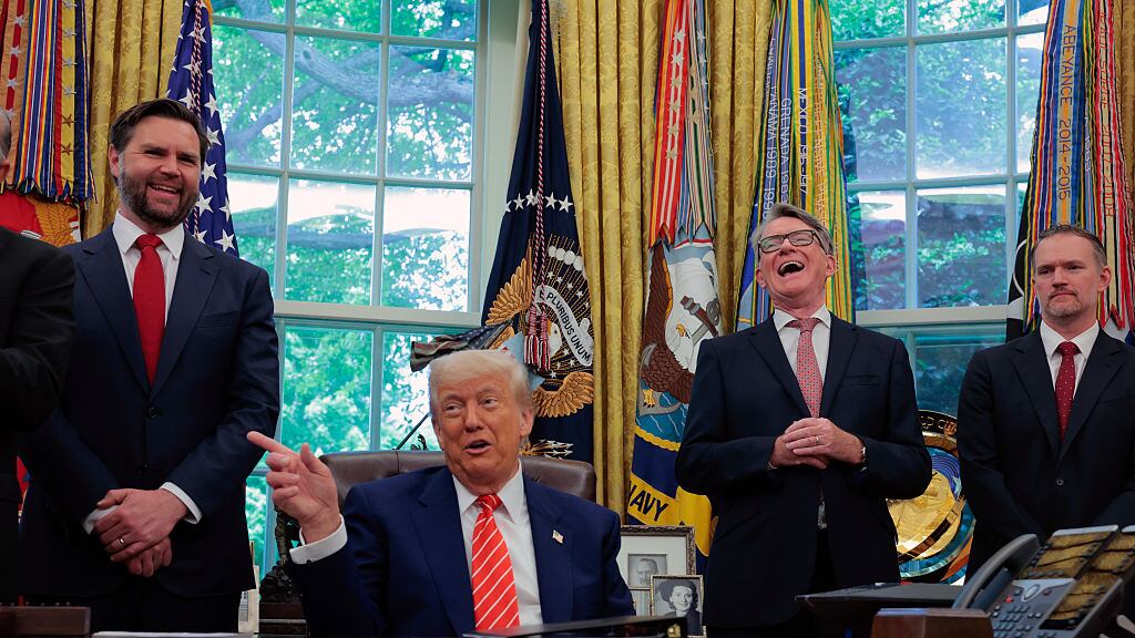 Donald Trump acuerdo con Reino Unido