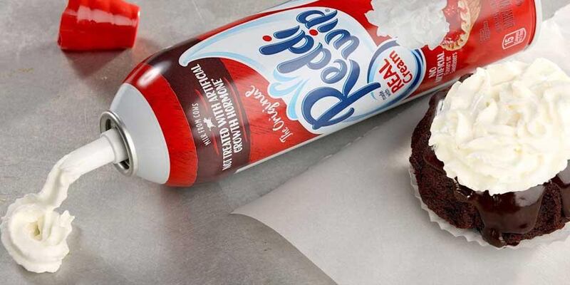 La crema batida por lo general se usa para postres y pasteles