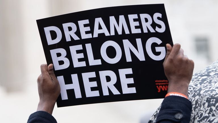 Todo lo que sabemos de la ley que se vota en el Congreso para los "dreamers"