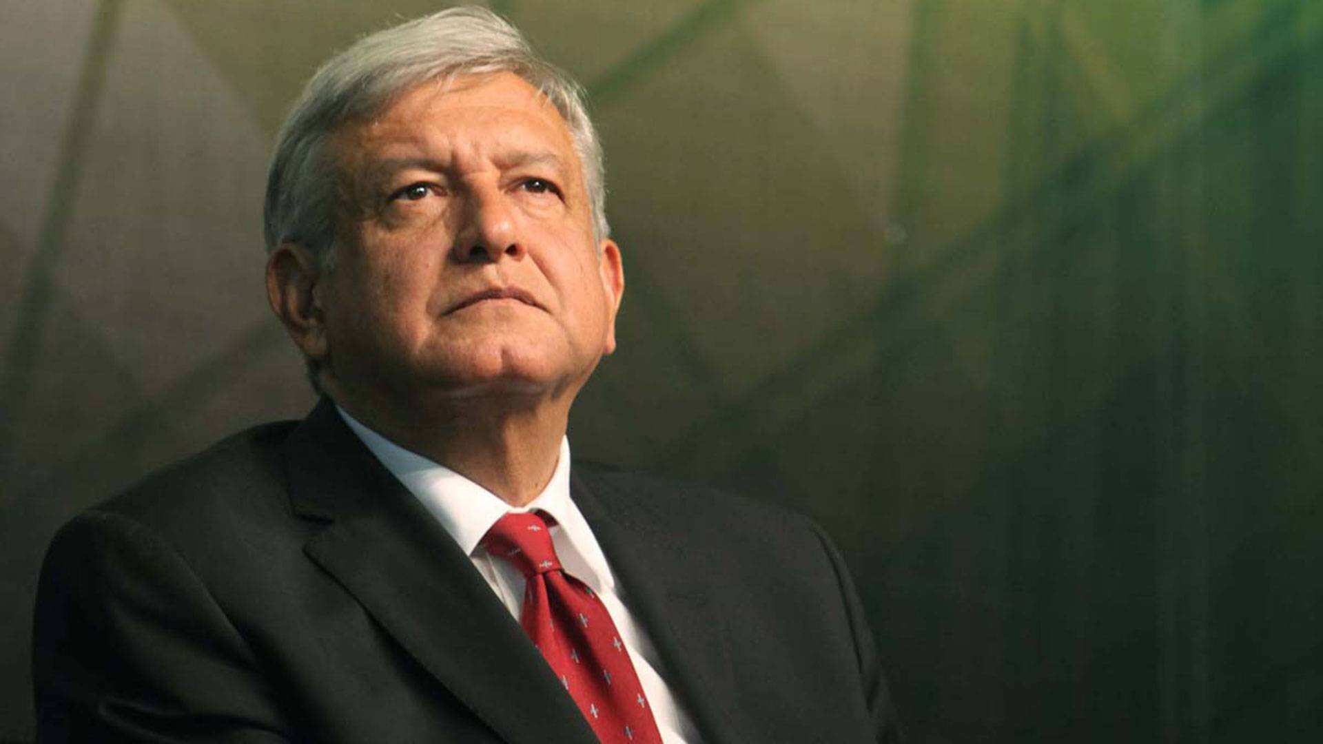 Baja la popularidad de López Obrador