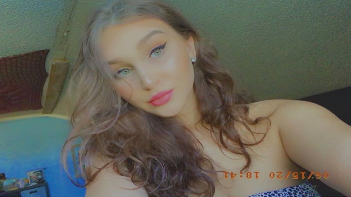 Modelo de OnlyFans quiere pagar su fianza con lo que gana en la aplicación.