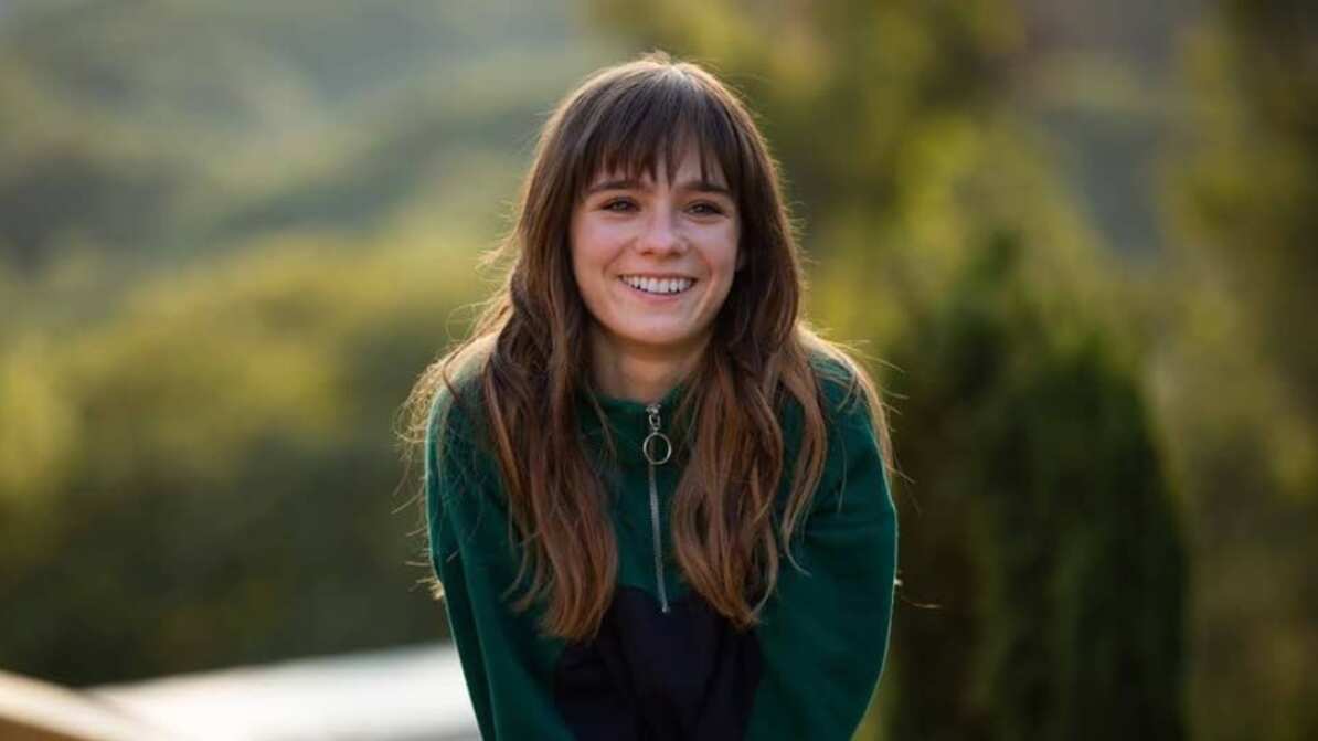 Ella es Victoria White, la protagonista de “Buscando a Frida”