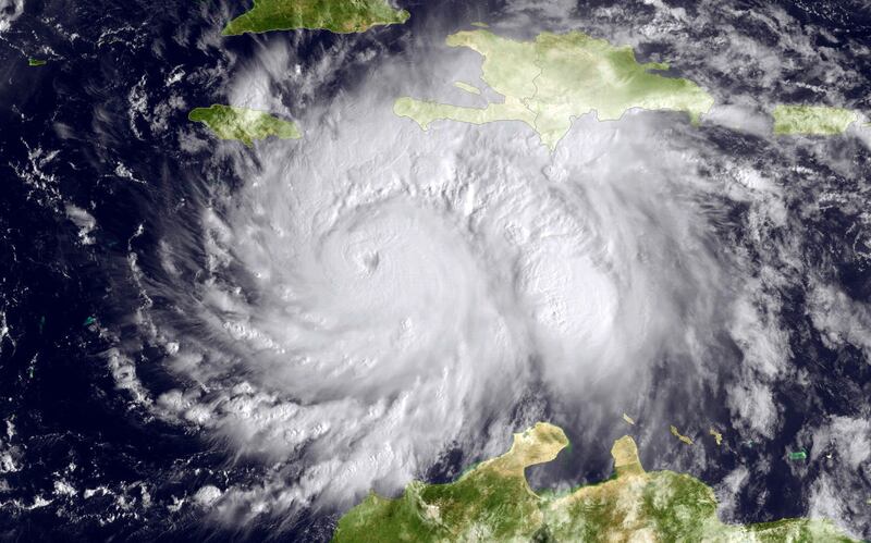 huracán visto desde el espacio