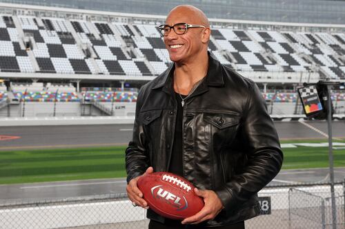 Comenzó la United Football League, la gran apuesta de “La Roca” Dwayne Johnson como inversionista