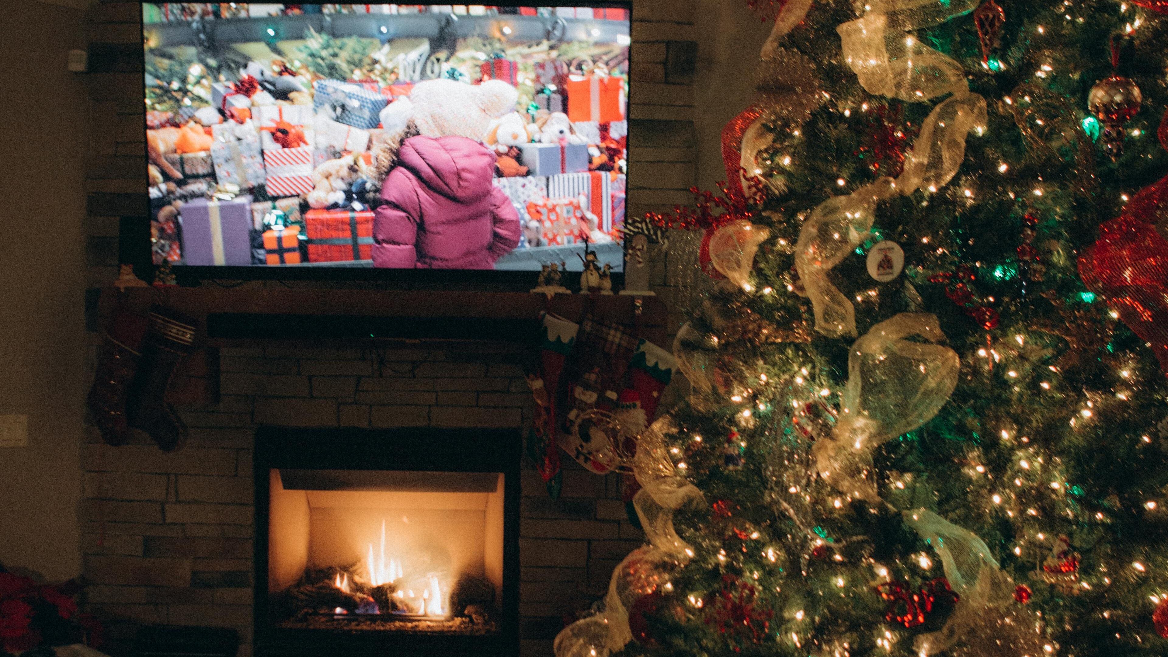 Desde extrañas criaturas hasta Santa Claus siniestros forman parte del top de películas de terror para ver en la Navidad