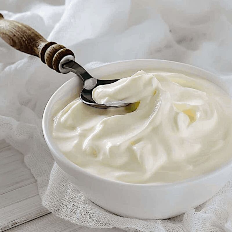 El yogurt es un excelente acompañante de las frutas | Foto: Referencial