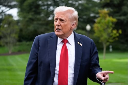 Trump amenaza con una posible intervención militar en Nigeria tras denunciar asesinatos de cristianos