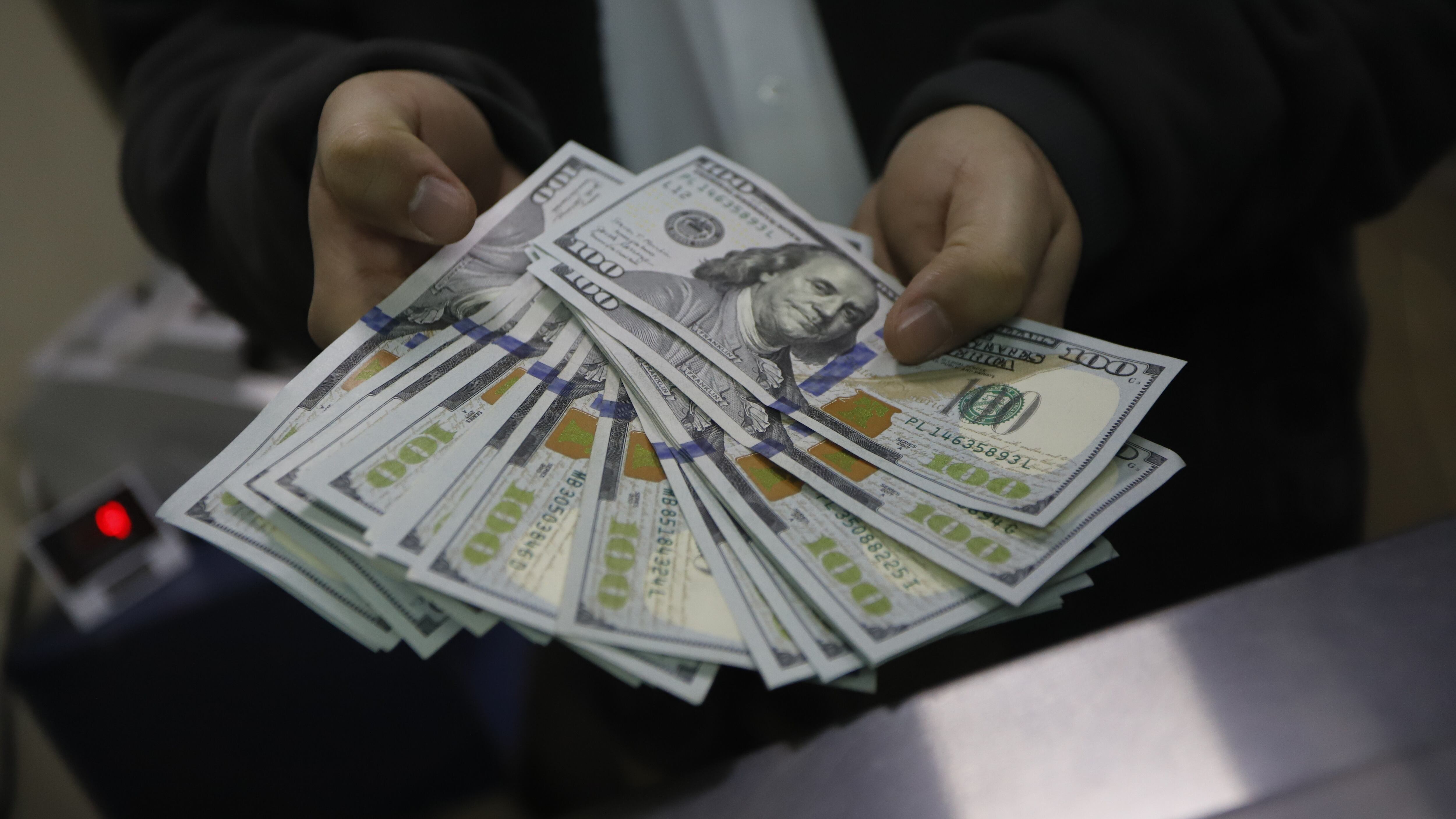 dólar