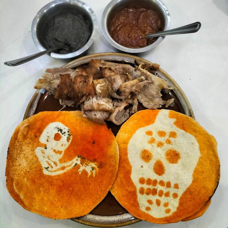 Taquería Viviana también inventó el Taco Muerto.