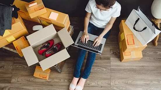 Este fin de año, un 31 % más de los compradores latinos manifestó que realizará sus compras en línea.