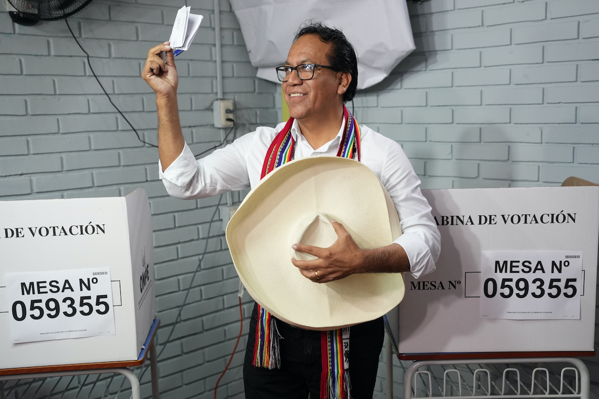 ¿Quién ganó la elección presidencial en Perú? Roberto Sánchez tiene ligera ventaja y será cierre de foto
