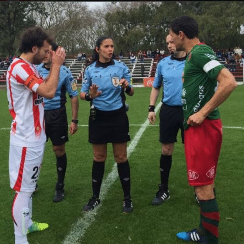 Claudia Umpiérrez árbitro Uruguay