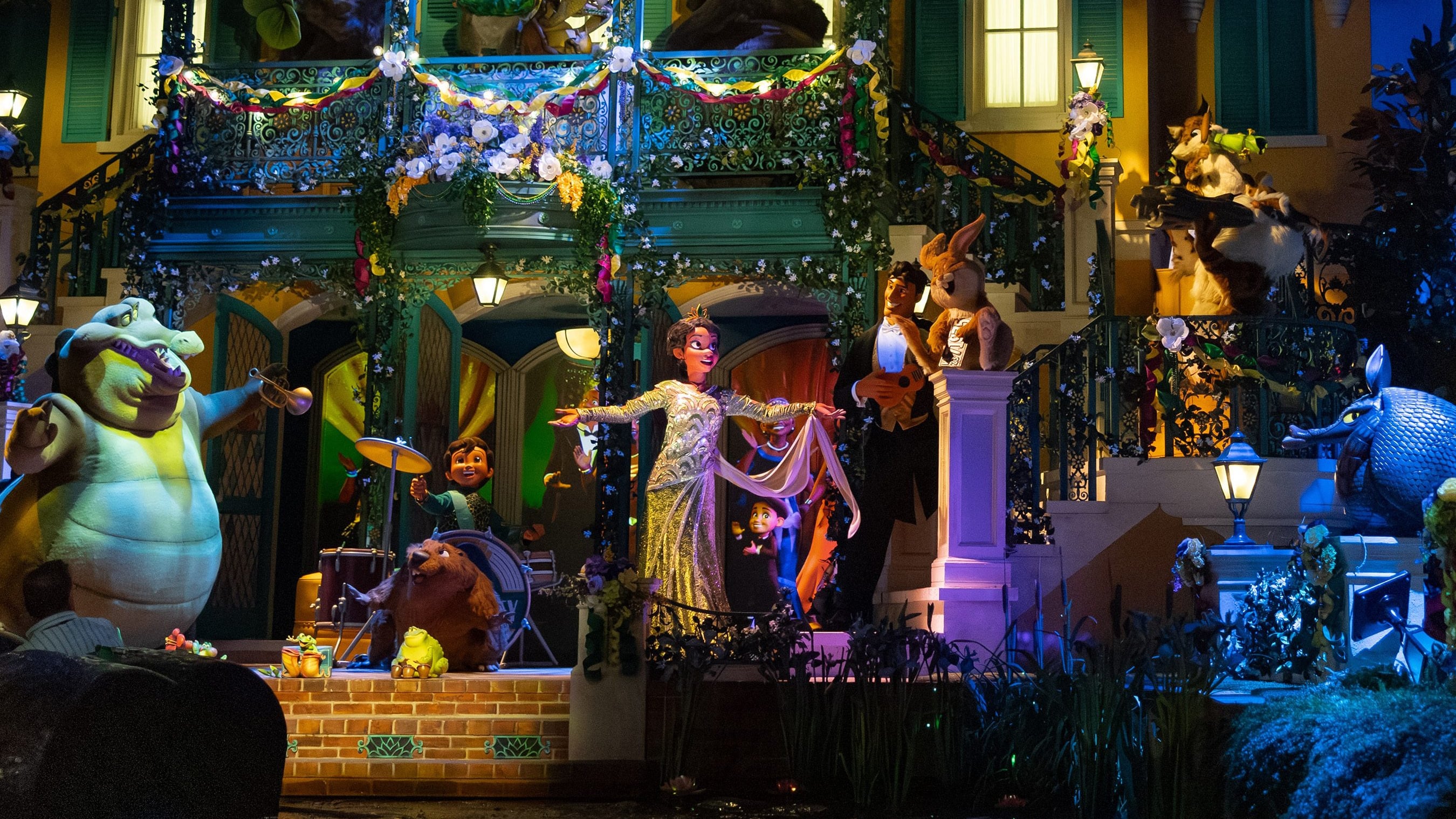 Tiana, Louis, el príncipe Naveen y nuevos amigos serán los protagonistas de la nueva atracción de Disney que estará en Magic Kingdom Park, disponible desde el próximo 28 de junio, la cual te llevará a un recorrido único por el mundo de una de las princesas más queridas.