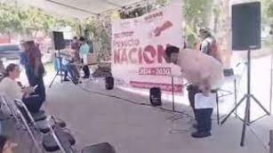 Francisco Javier Borrego Adame, diputado de Morena, tuvo un bochornoso incidente en plena reunión, en Coahuila.