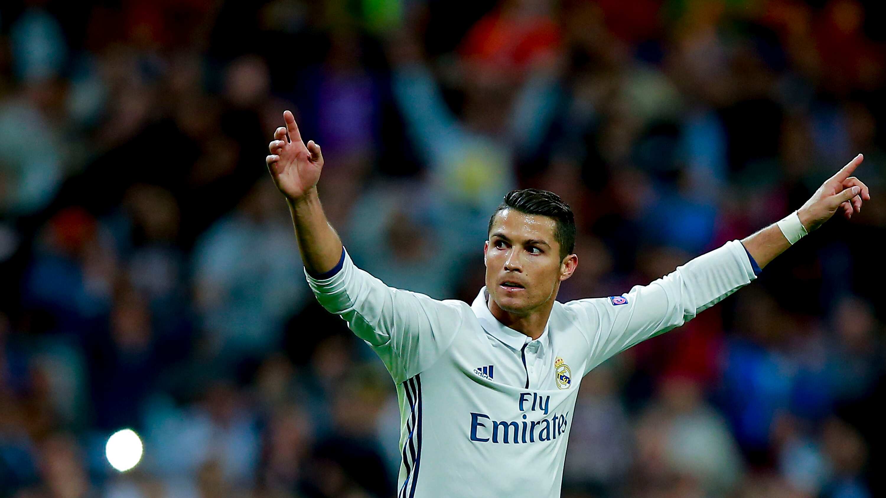 Cristiano Ronaldo es el deportista más seguido en redes sociales