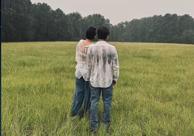 Christian Nodal da un adelanto de ‘Un vals’ junto a Ángela Aguilar y desata polémica
