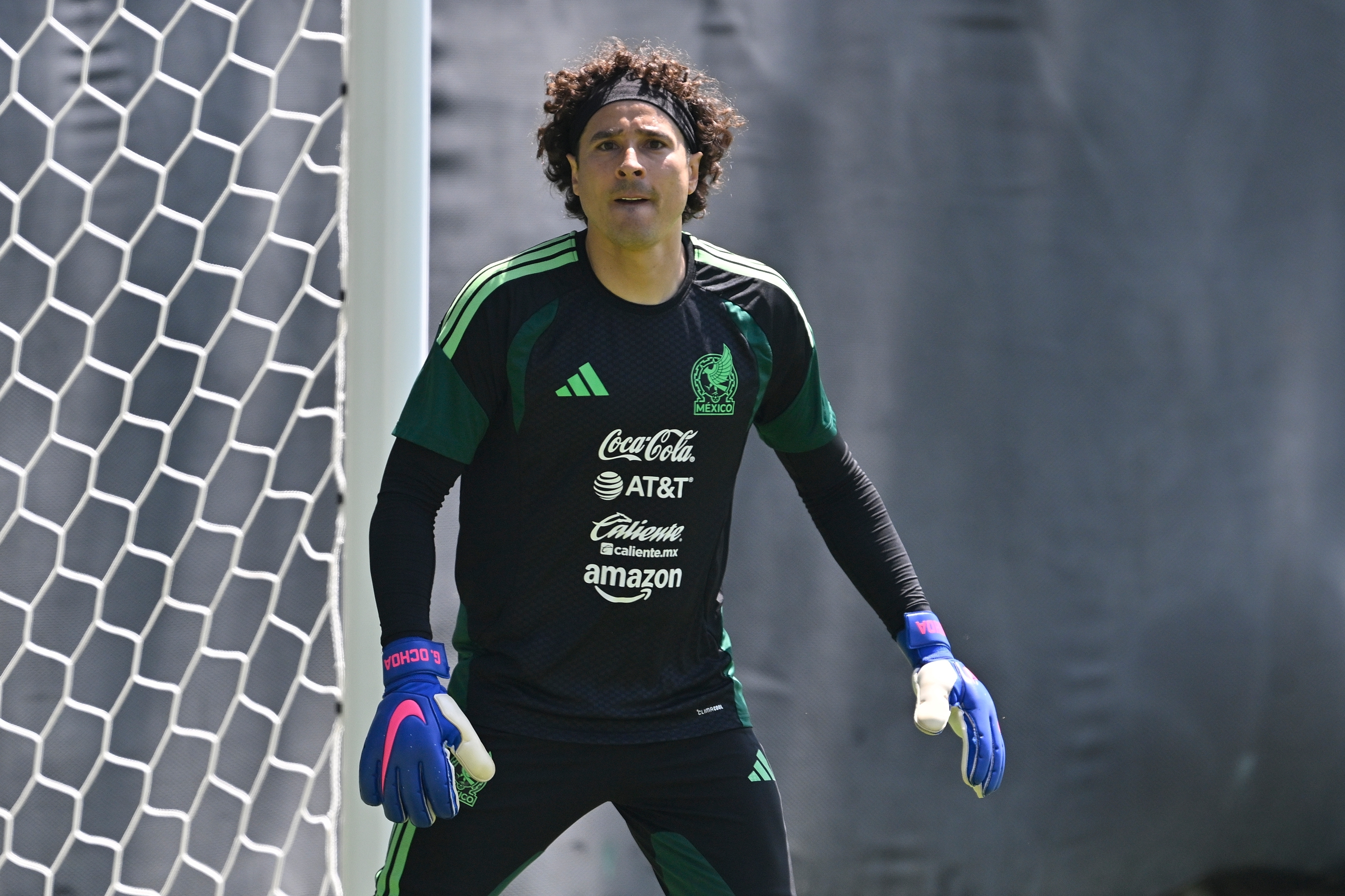 Guillermo Ochoa va por su sexto Mundial.
