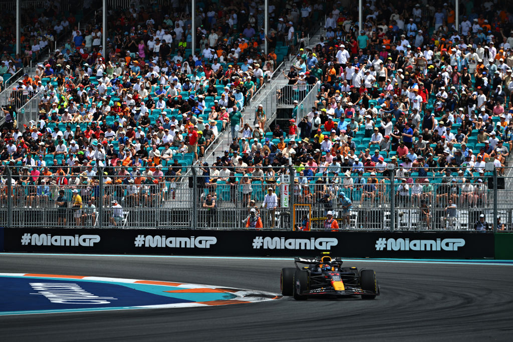 Checo Pérez subió al podio en el GP de Miami en 2023.