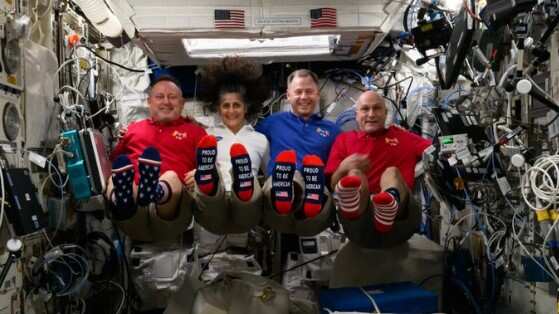 Estar en el espacio no impidió que los astronautas Don Pettit, Nick Hague, Butch Wilmore y Suni Williams votaron en las elecciones de EEUU