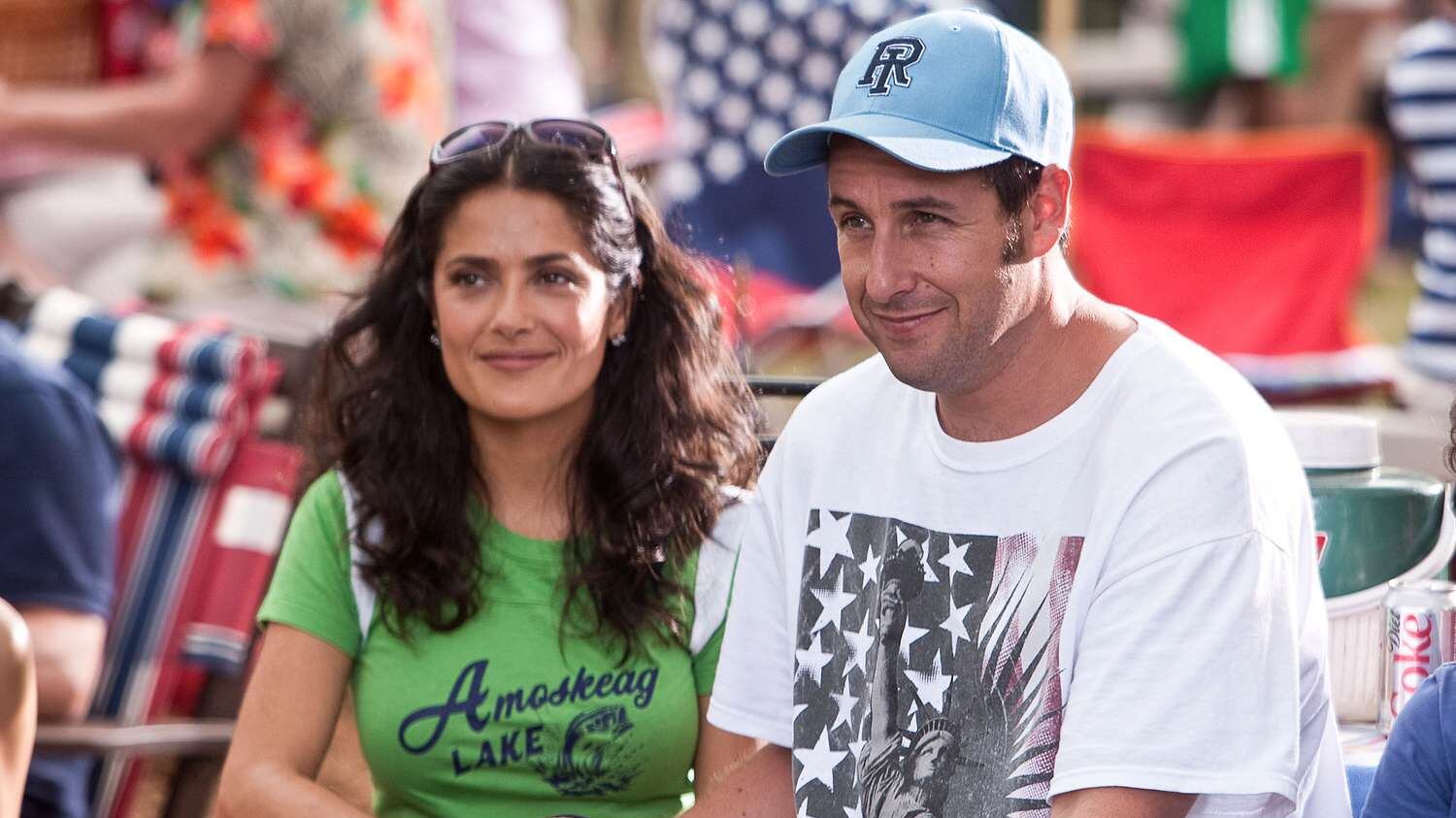 Salma Hayek y Adam Sandler reaccionan a muerte de Alec Musser