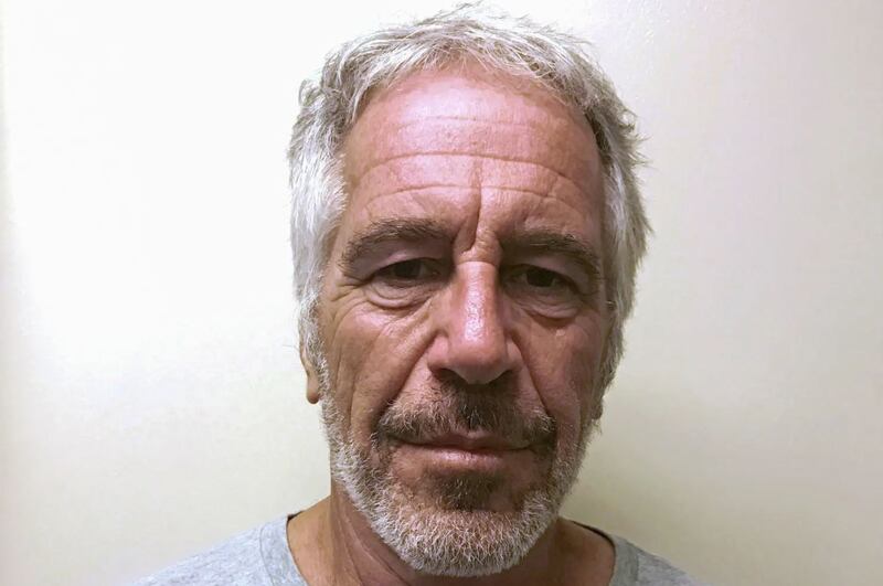 Los bancos fueron acusados ​​de permitir el tráfico sexual del difunto financiero Jeffrey Epstein. | Foto: REUTERS