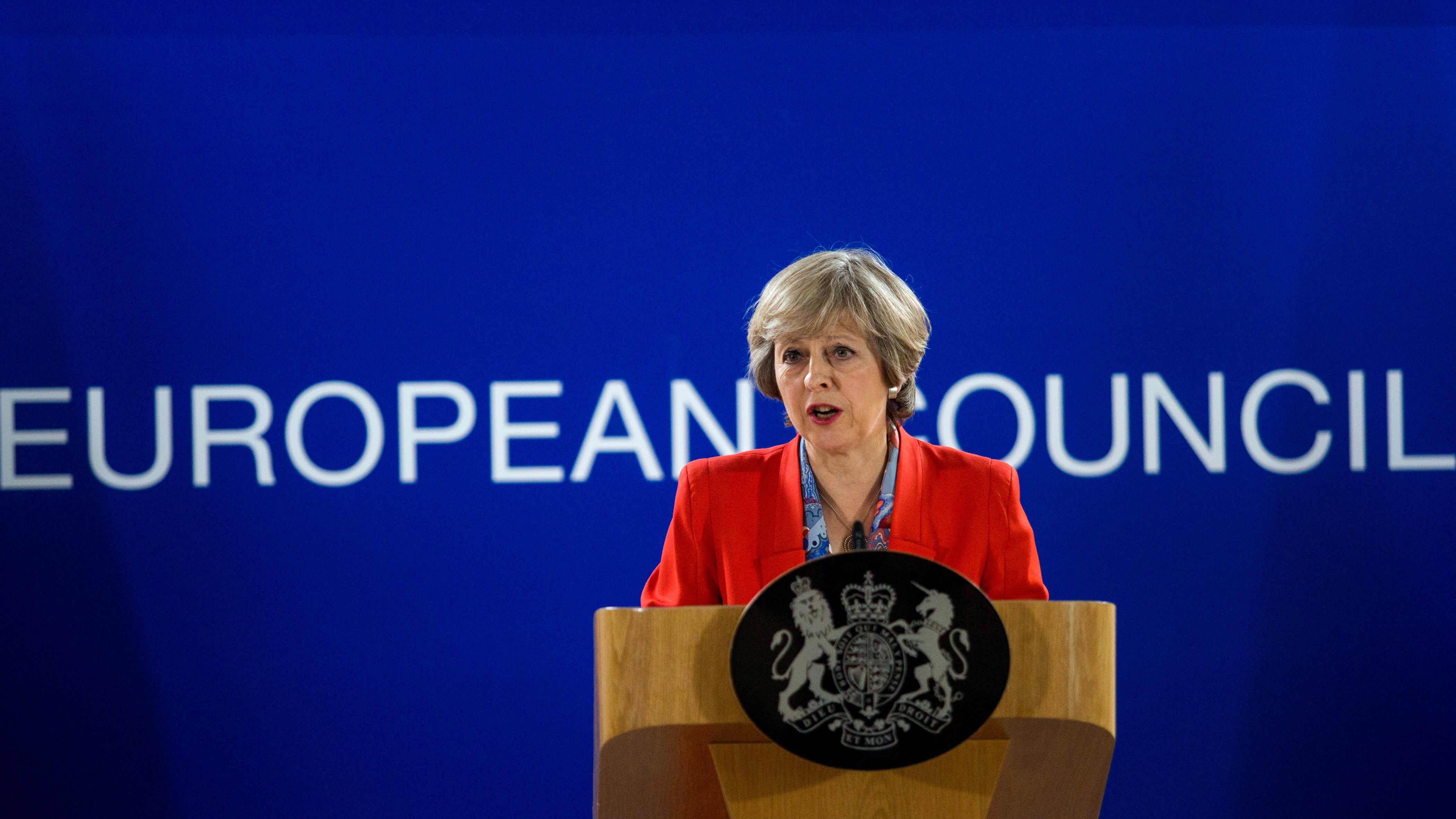 La primera ministra Theresa May anunció que activará el artículo 50 del tratado de Lisboa el 29 de marzo. Pero hay incertidumbre sobre los pasos a seguir.
