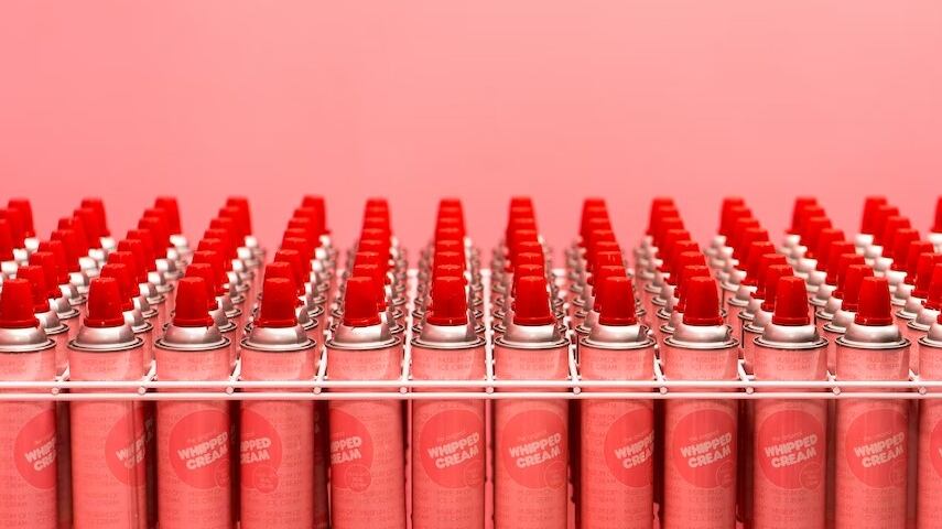 La crema batida por lo general se usa para postres y pasteles