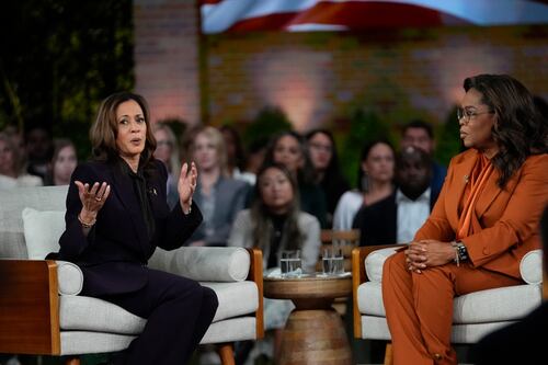Kamala Harris busca el impulso de Oprah como parte de su estrategia de medios digitales