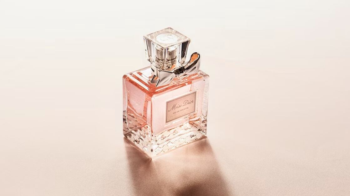 Presta atención a estas recomendaciones para que no desperdicies tu perfume