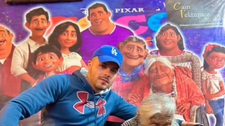 Tiktoker conoce a 'Mamá Coco'