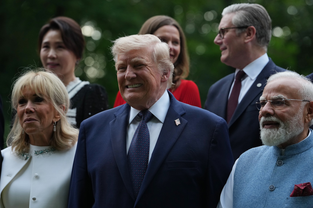 ¿Trump incomodó al G7? Fotos oficiales revelan tensiones en la cumbre, que tuvo hasta micrófono abierto